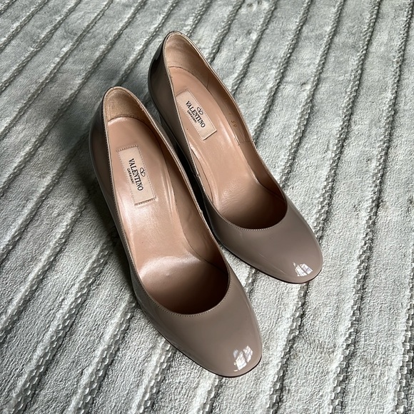 Valentino Garavani Taupe Block Heel Pumps - Picture 1 of 5